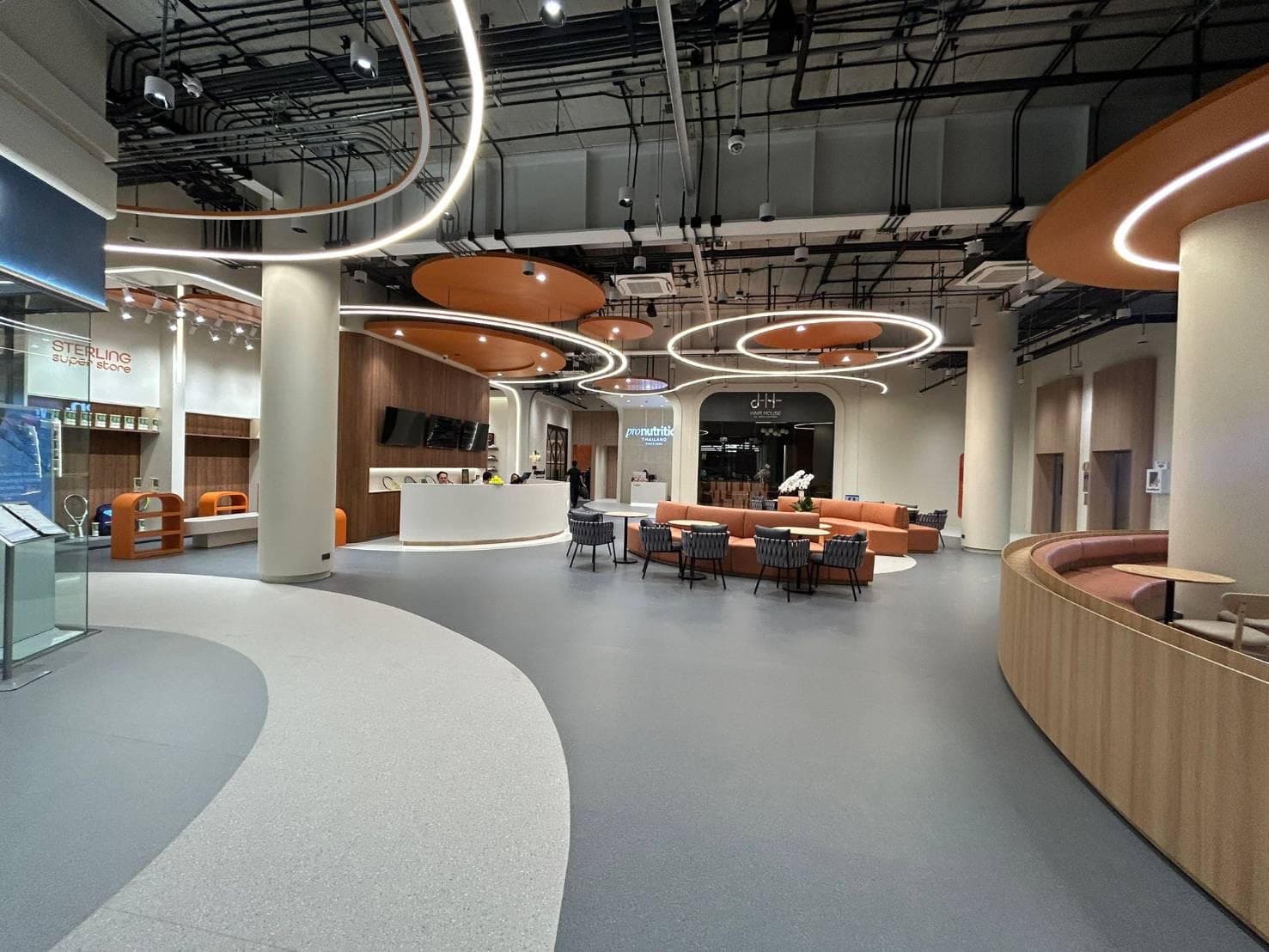 Sterling Sport and Wellness (Sukhumvit 24) photo 2
